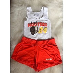 Hooters Uniform